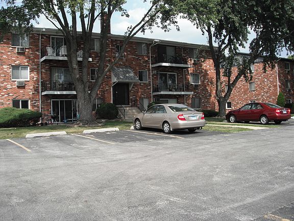 2nd image of 5711 W 128th St #21