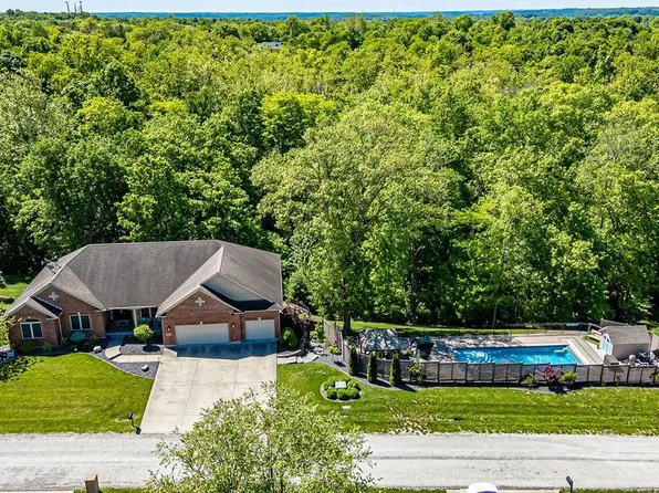 1815 Colorado Dr, Lawrenceburg, IN 47025