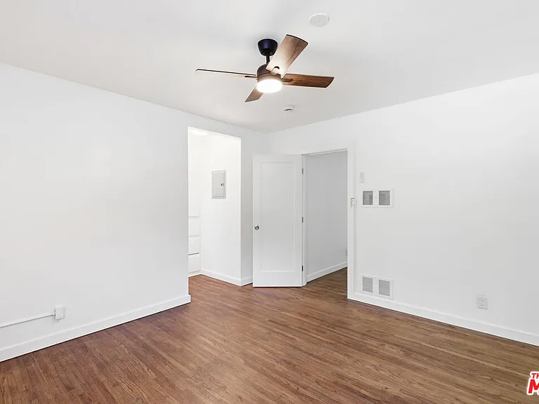 4921 Coldwater Canyon Ave #3 — Photo 11