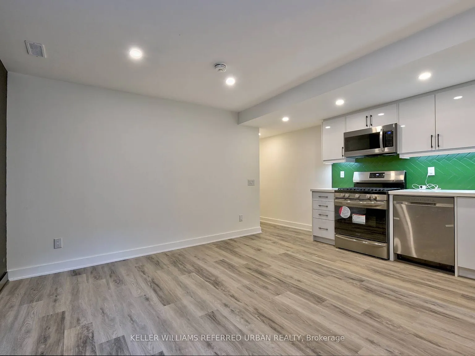 2 bed, $2,600 — Photo 3
