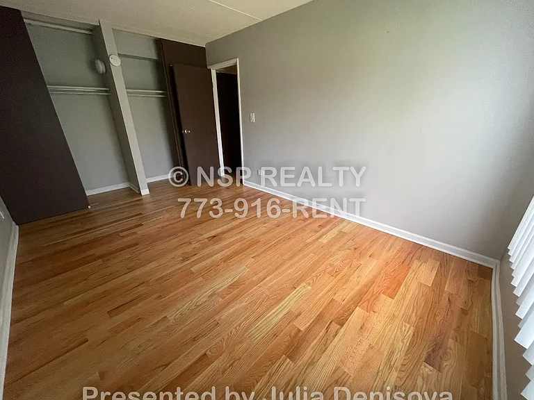 N Quentin Rd — Photo 11