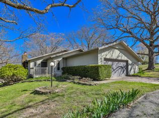 601 E Hubble Dr, Marshfield, MO 65706