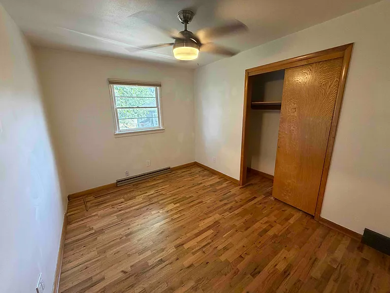 South spare bedroom