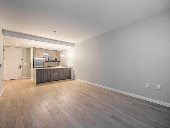 5th image of 160 1st St #312