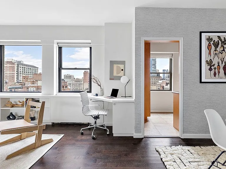 201 E 21st St #20K — Photo 5