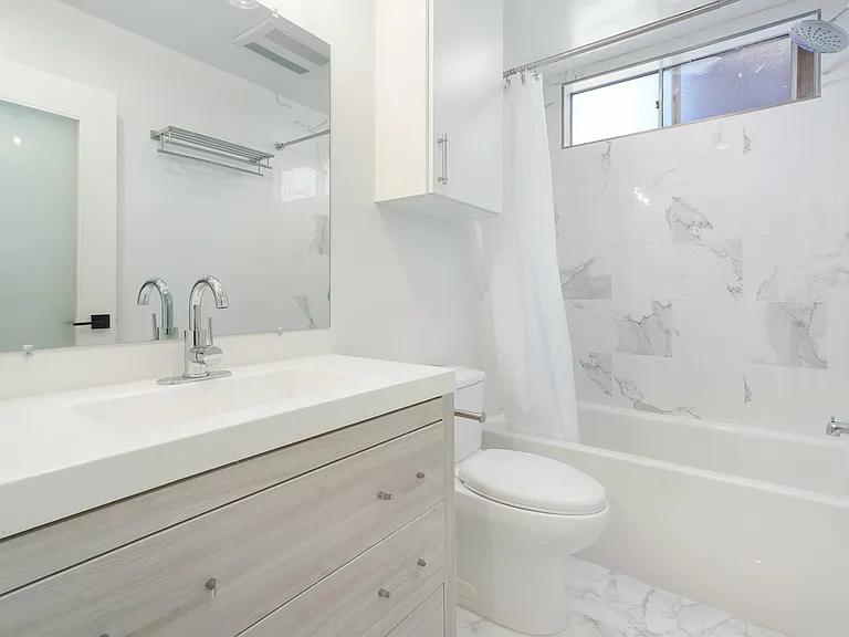 3380 Vinton Ave #103 — Photo 12