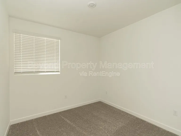 2126 Senita Dr — Photo 7