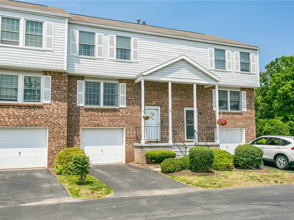 76 Jordache Ln, Spencerport, NY 14559