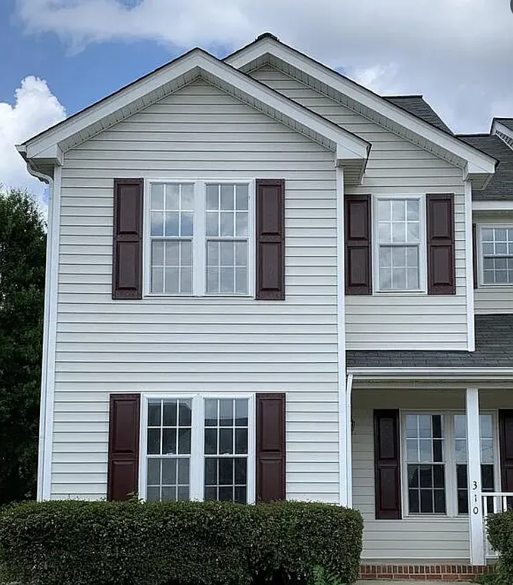 3 bed, 2.5 bath, 1272 sqft, $2,350 — Photo 1