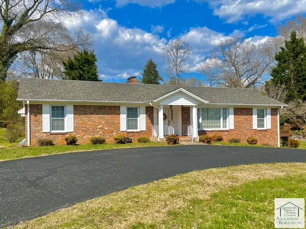 1609 Sam Lions Trl, Martinsville, VA 24112