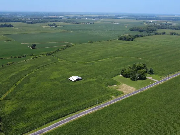 1057B County Road 1800e, Fairfield, IL 62837