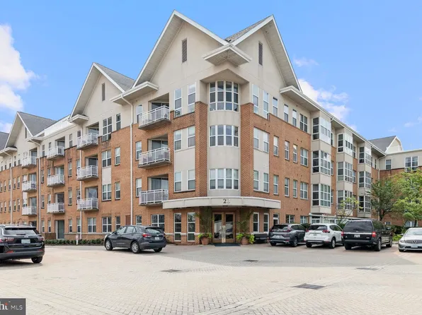 23 Pierside Dr Unit 306, Baltimore, MD 21230