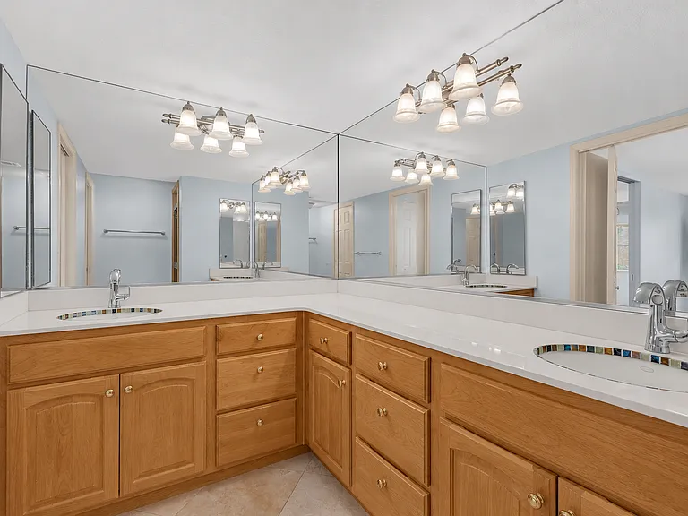 7860 E Camelback Rd #211 — Photo 13