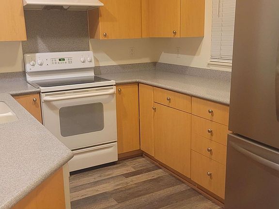 4th image of 33 Kaalea Way #10