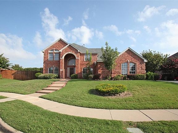 2nd image of 3629 Oakcrest Dr