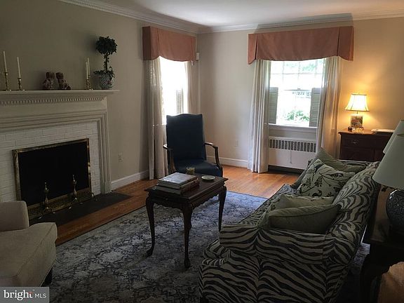 3rd image of 1304 N Bancroft Pkwy