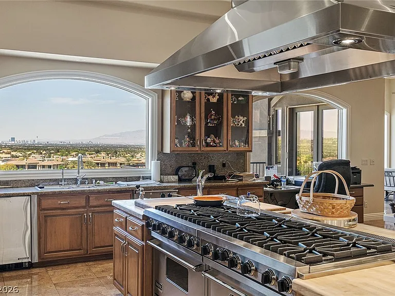 1520 Macdonald Ranch Dr — Photo 33