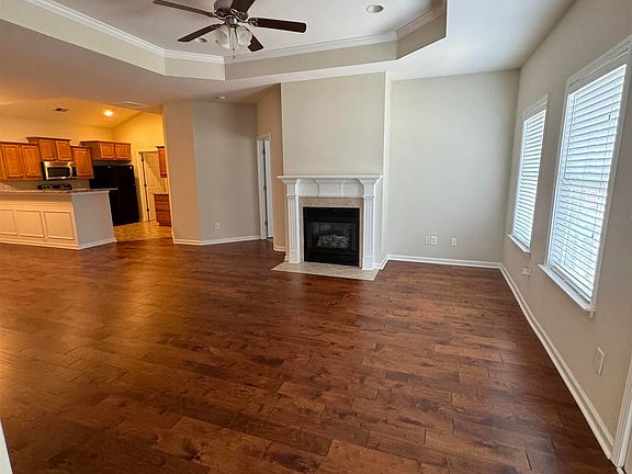 3rd image of 16 Moore Farm Cir NW