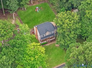 7002 Deer Thicket Dr, Midlothian, VA 23112