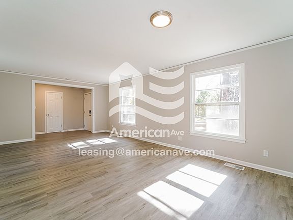 1497150_004_wm_-_living_room_13226324.jpg