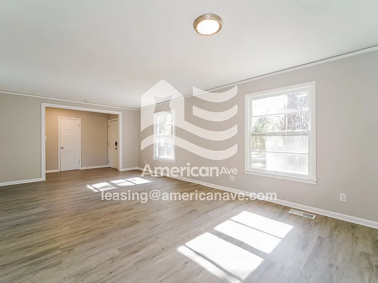 1497150_004_wm_-_living_room_13226324.jpg