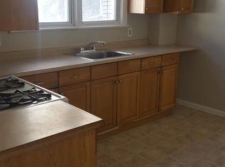 569 Centre St, Trenton, NJ 08611