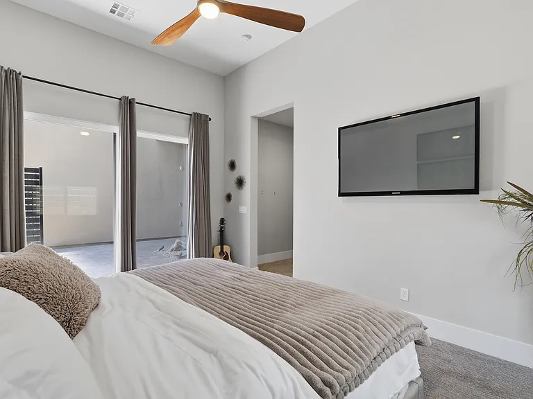#GuardianRealty 10941 Earth Hues Summerlin Luxury Home Rental bedroom 2a_06232026