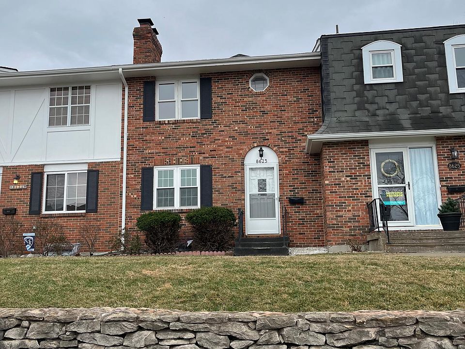 1st image of 8623 W 84th St