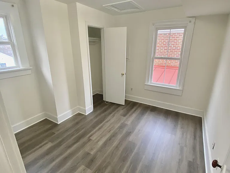 625 Wolfe St #2 — Photo 7