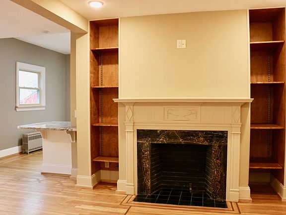 5th image of 180 Ashland Ave #1