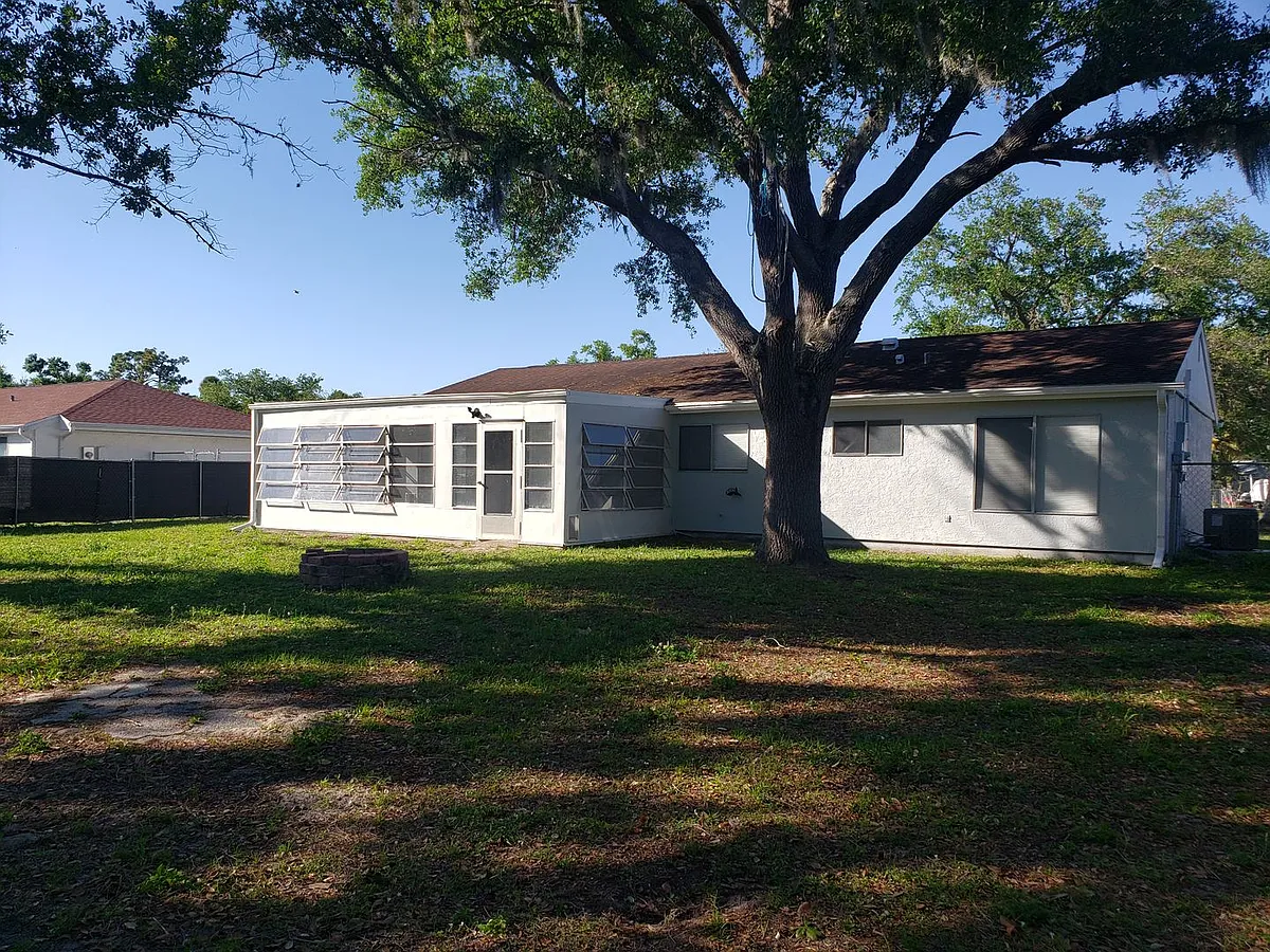 Building Photo - 4433 McKibben Dr