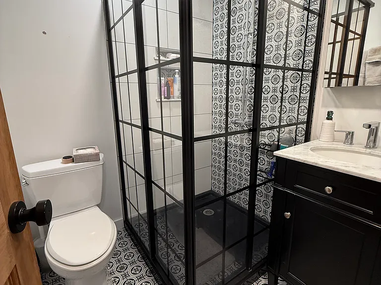 139A E Market St — Photo 11