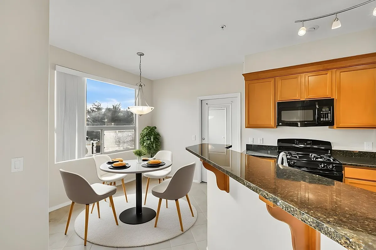 Building Photo - 29606 N Tatum Blvd #205