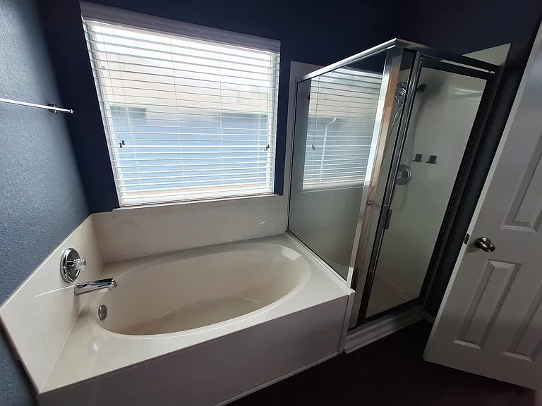 325 Comal Run — Photo 22