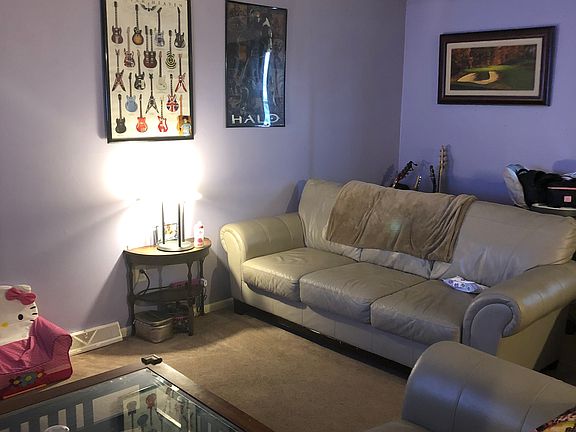 5th image of 247 Magnolia Ave