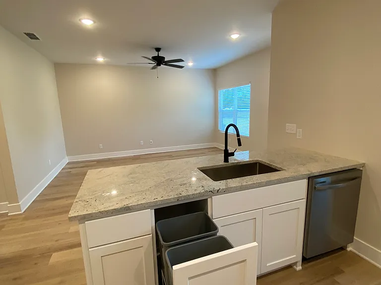7531 FM 1845 — Photo 9