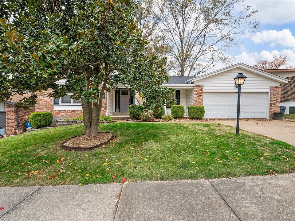 1st image of 8833 Forest Heights Dr