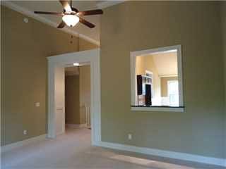 4th image of 1053 Jonas Dr #82