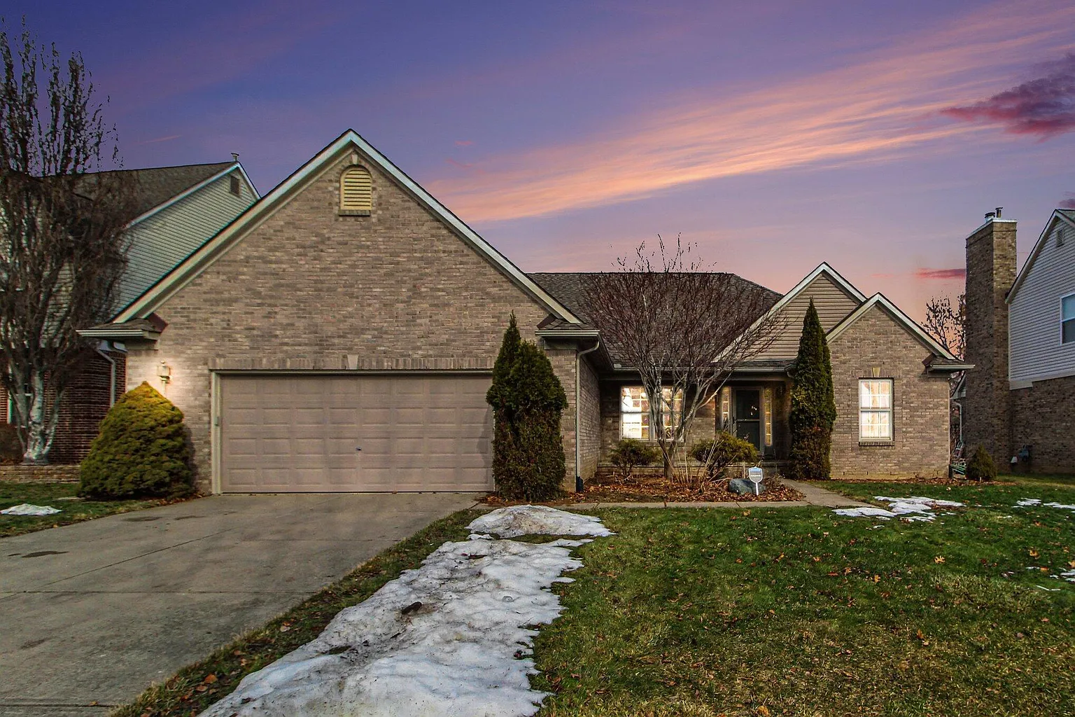 641 Fairways Ln photo 1