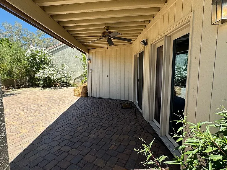 8100 E Camelback Rd #14 — Photo 33