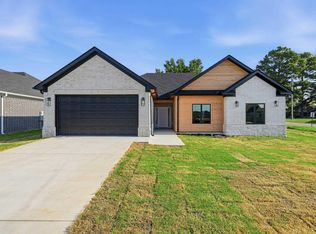 2 Firefly Catch Cove Rd, Greenbrier, AR 72058