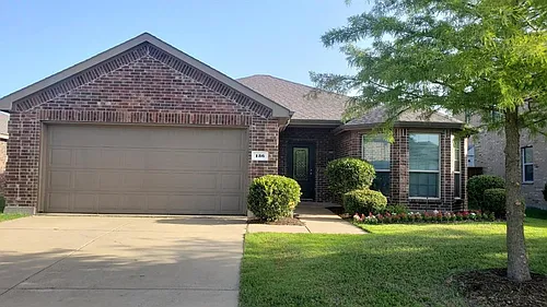 136 Meadow Crest Dr Photo 1