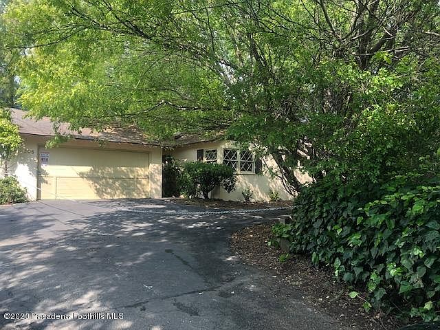 1st image of 205 E Altadena Dr
