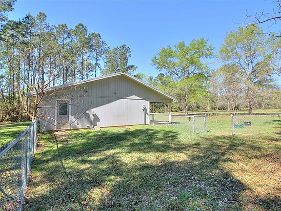 3rd image of 1815 Troy Johnson Rd