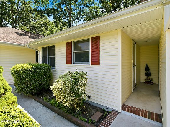 4th image of 9 Wayside Drive