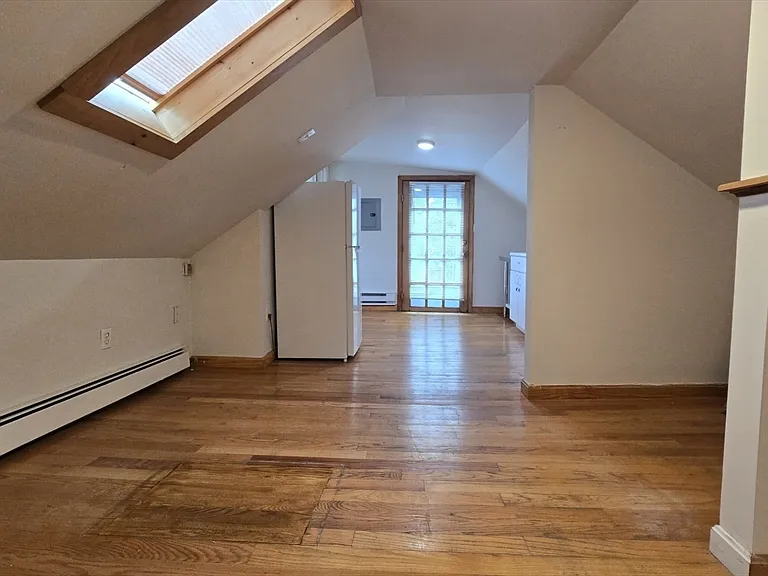 164 Auburn St #6 — Photo 1
