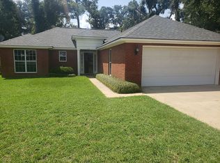 120 Robertson Dr, Leesburg, GA 31763