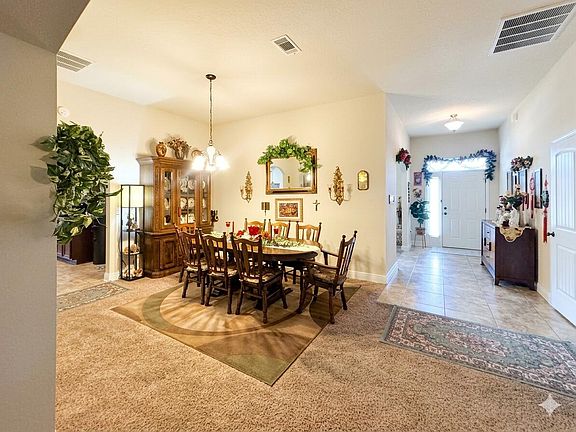 5th image of 223 Paradise Palm Cir