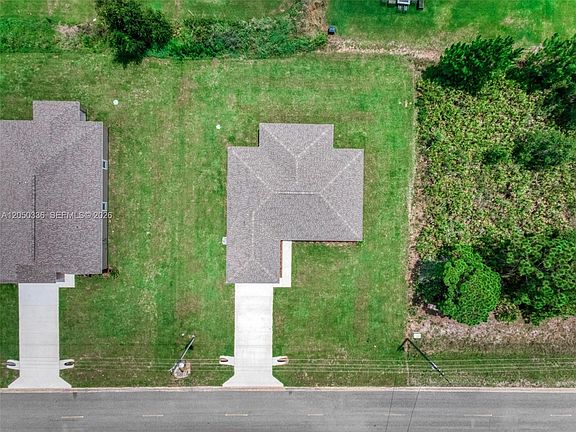 2nd image of 5618 Cortez Blvd
