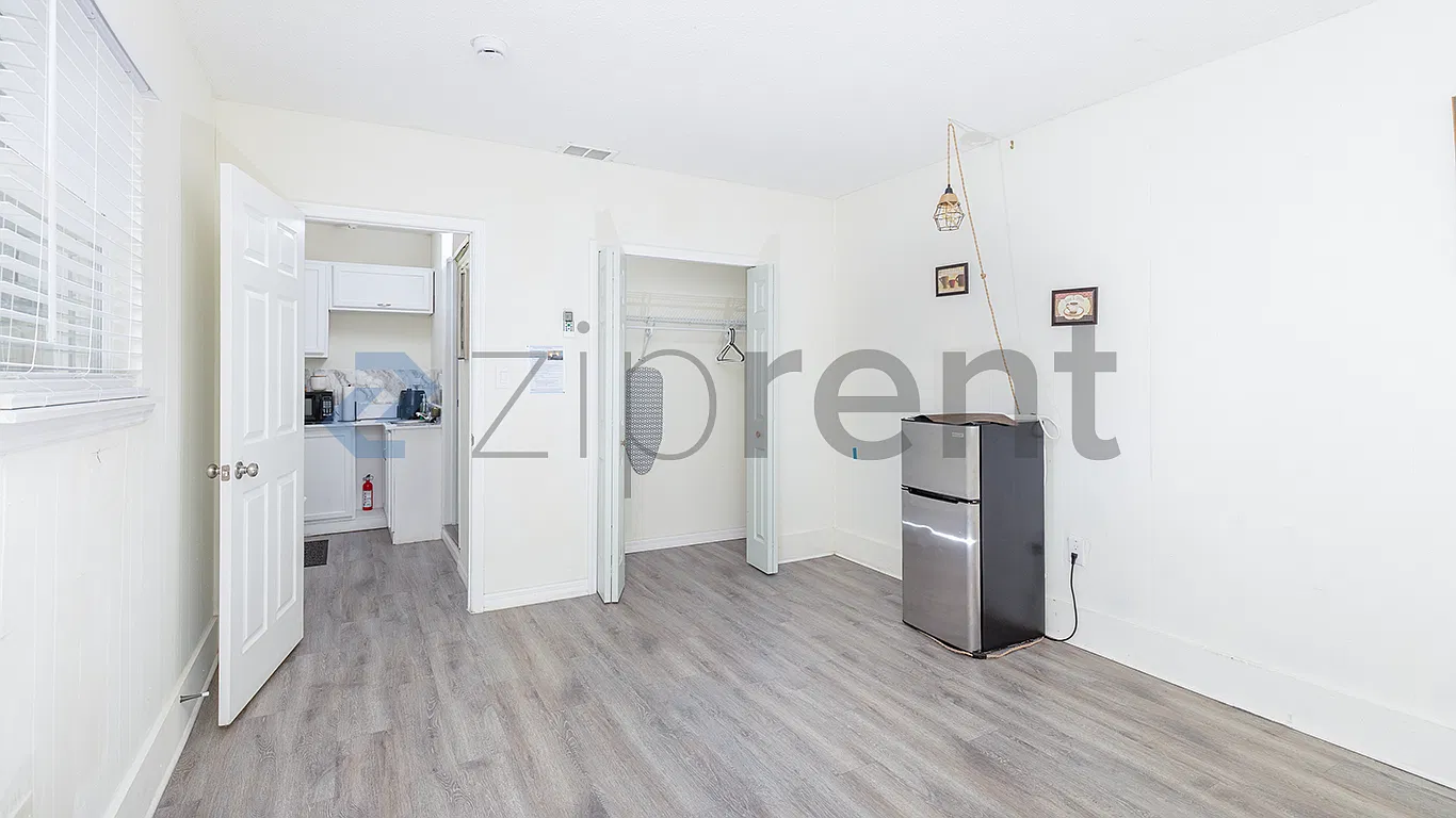 4235 Raleigh St — Photo 3